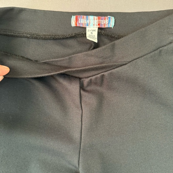 Urban Outfitters pants women 6 mid rise cross front flare leggings black - Picture 3 of 9